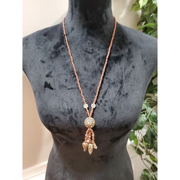 Women's Brown Beaded See Shell Tribal Lightweight Necklace - Picture 6 of 6